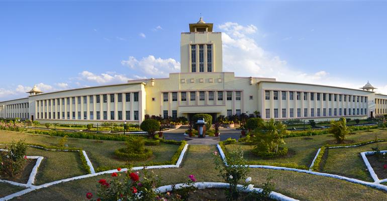 Ph.D. From Birla Institute of Technology : Introduction, Fee Structure, Admission Process, Documents, Syllabus, Research Methodology, University Highlights, Scholarship, FAQs